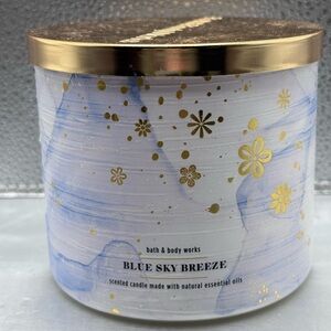Bath & Body Works Blue Sky Breeze 3 Wick Candle